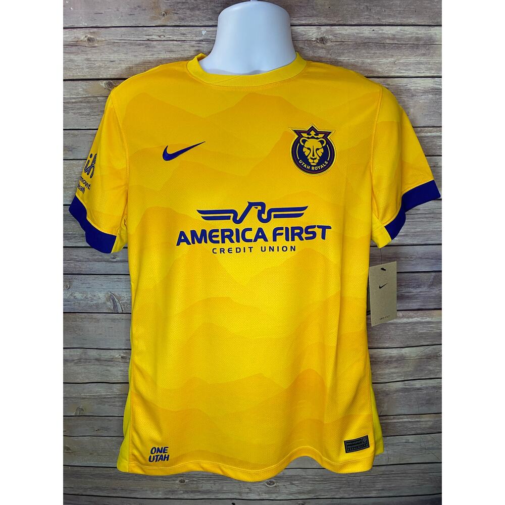 NWT Nike Utah Royals Men’s Soccer Yellow Jersey — Large MSRP $95